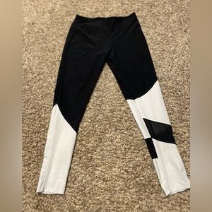 Marika leggings size L